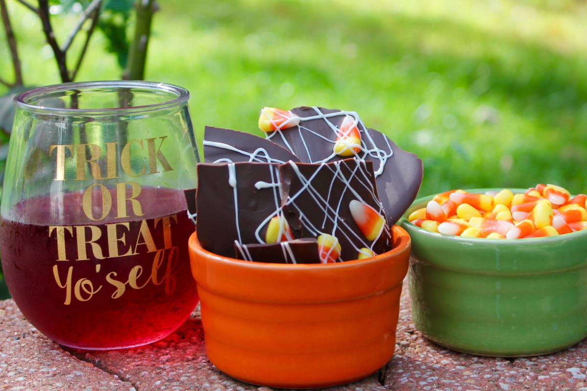 Halloween Candy and Wine Pairings: Spooky Sips for Sweet Indulgence