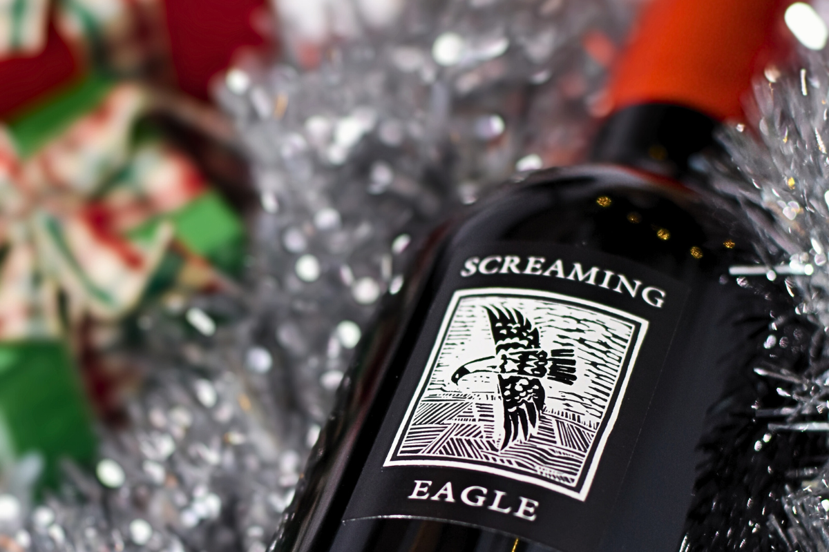 A Collector’s Guide to Last Minute Holiday Wine Gifting